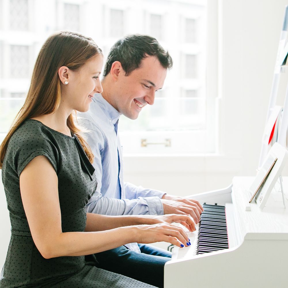 TheONE Smart Piano PLAY White Piano+Bench Play Together